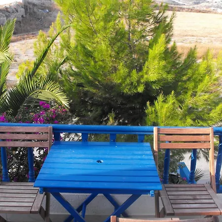 Anna Zisimos 3* Adamantas (Milos)