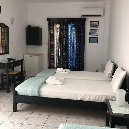 Anna Zisimos Adamantas (Milos)