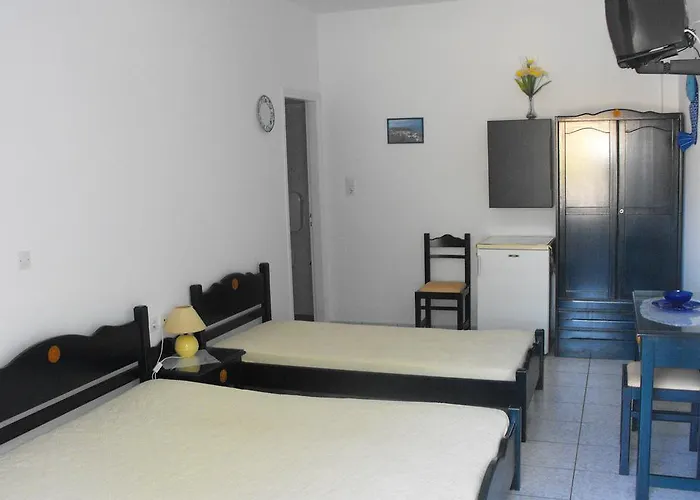 Alegrias Spot Adamantas (Milos)