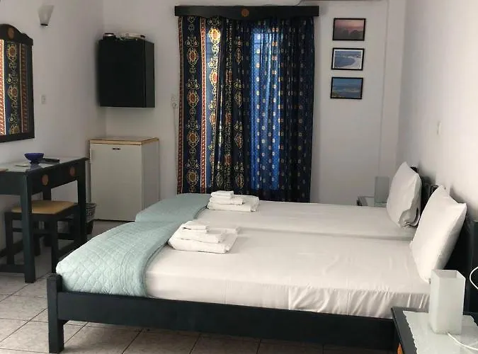 Alegrias Spot Adamantas (Milos)