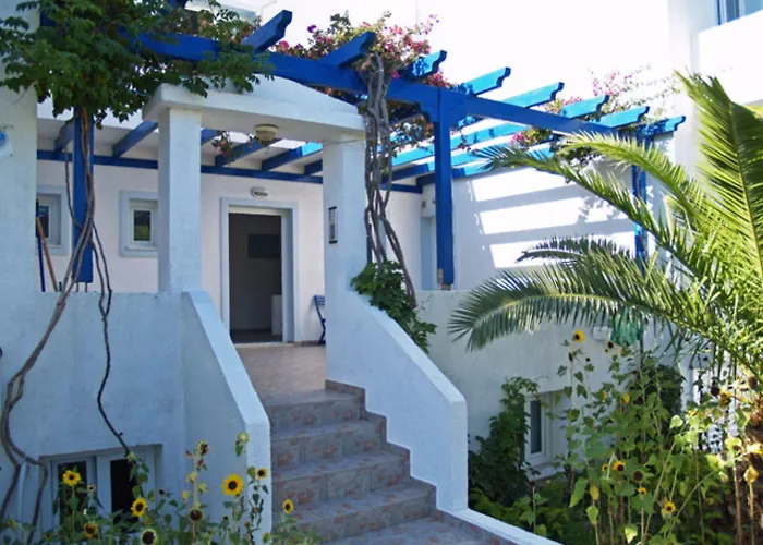 Alegrias Spot 3* Adamantas (Milos)