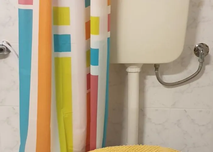 Alegrias Spot Adamantas (Milos)