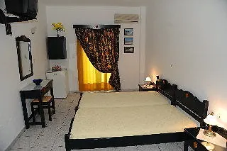 Alegrias Spot Gasthof Adamantas (Milos)