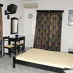 Alegrias Spot בית הארחה 3*