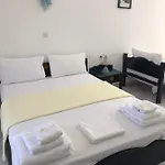 Alegrias Spot בית הארחה אדאמאס