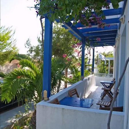 Anna Zisimos Guest house Adamantas (Milos)