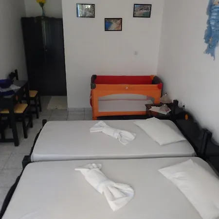 Anna Zisimos Gasthof 3*