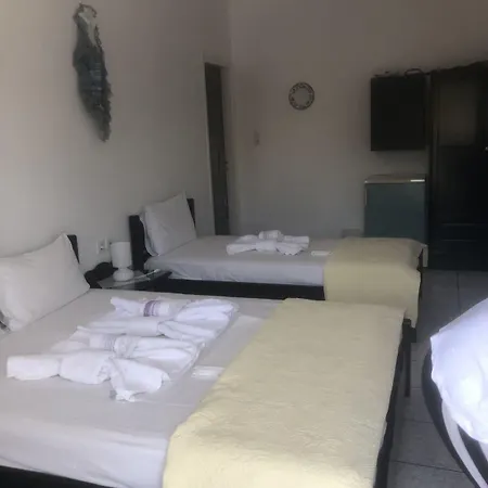 Anna Zisimos Gasthof 3*